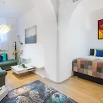 Atrium Haven Next To Tivoli Park